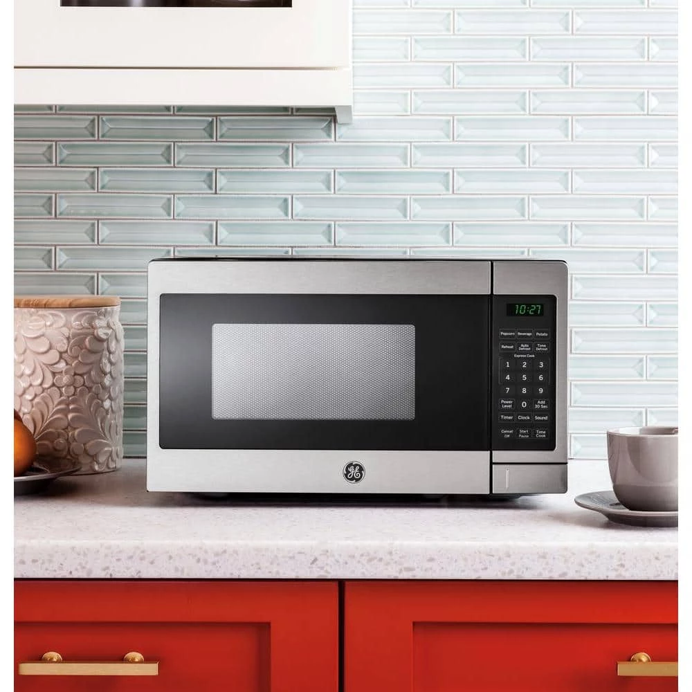 GE 0.7 cu. ft. Small Countertop Microwave in Stainless Steel - Image 4