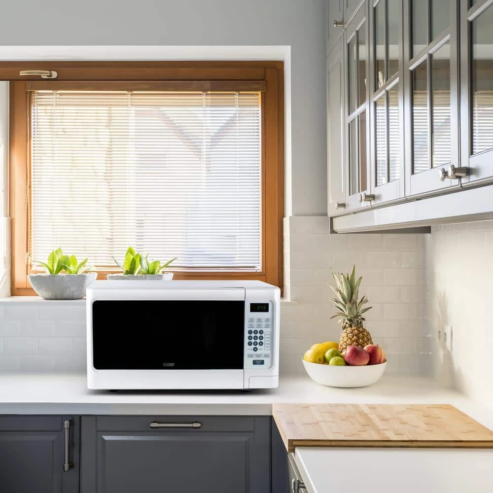 Commercial CHEF 1.1 cu. ft. Countertop Microwave White - Image 8